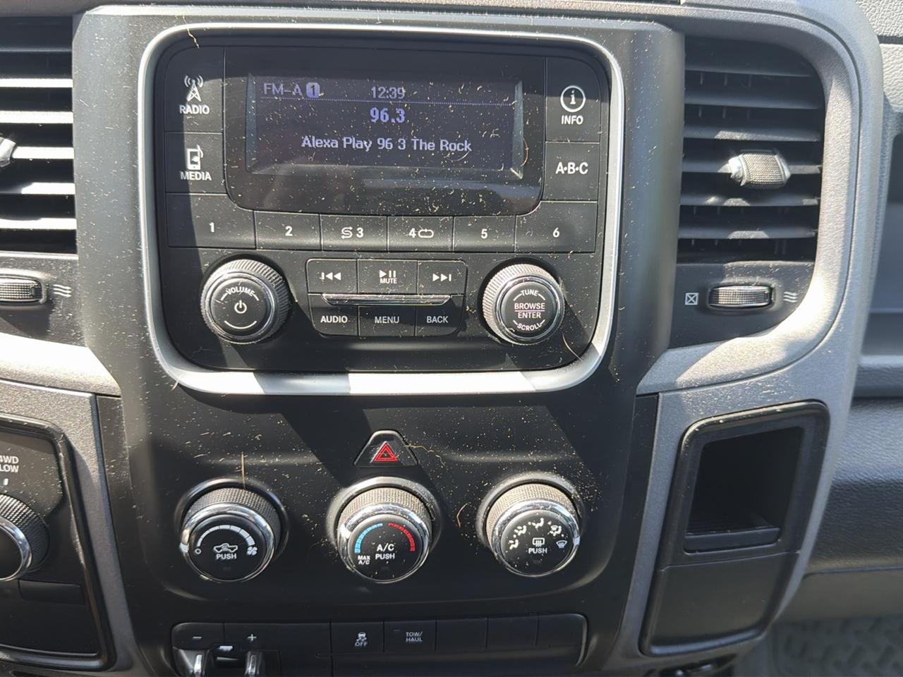 RAM 1500 4WD Reg Cab 140.5" Tradesman 2014