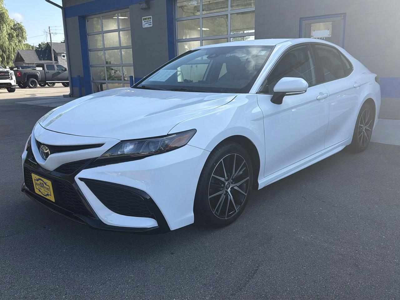 Toyota Camry SE Auto AWD (Natl) 2022