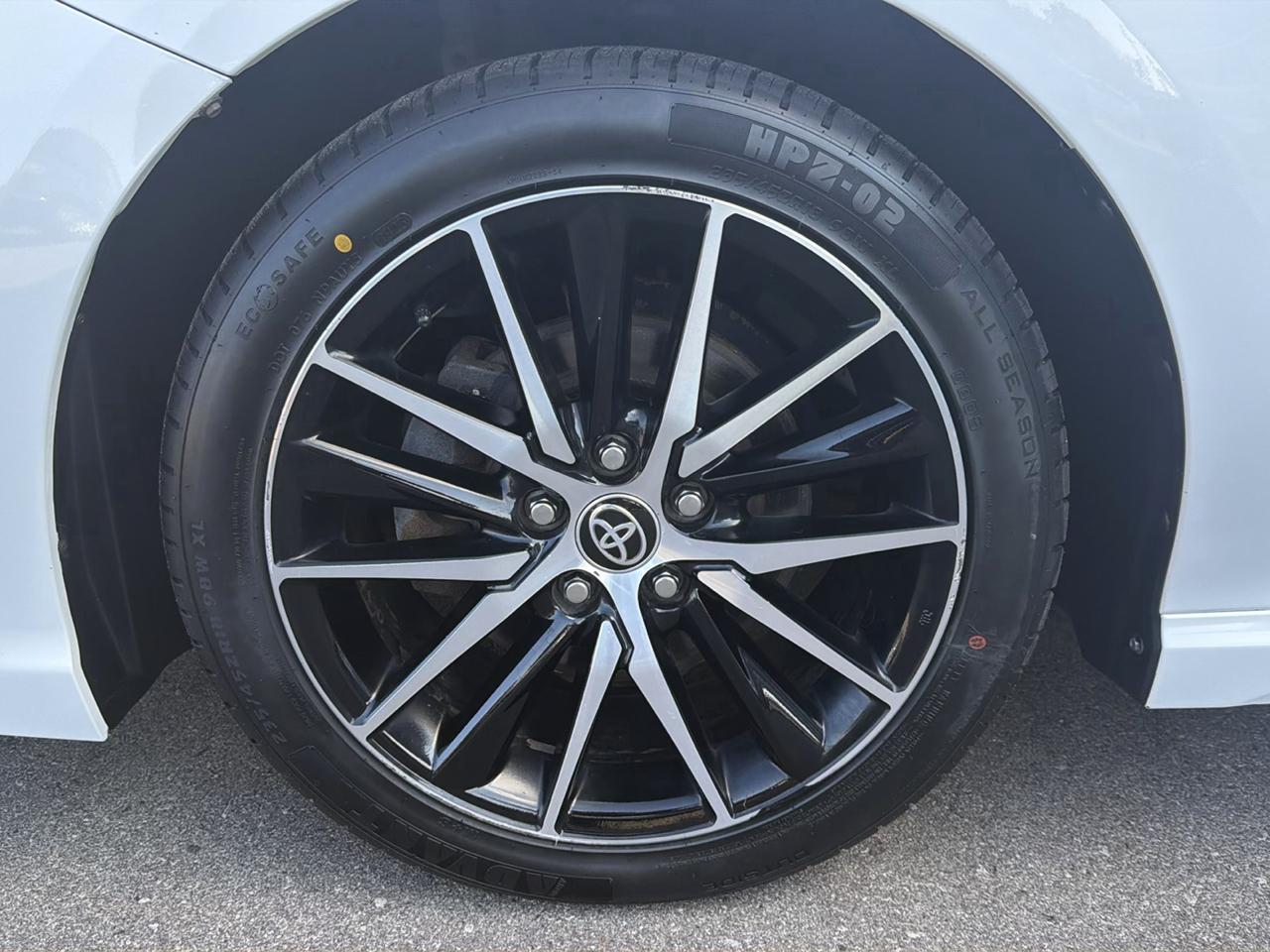 Toyota Camry SE Auto AWD (Natl) 2022