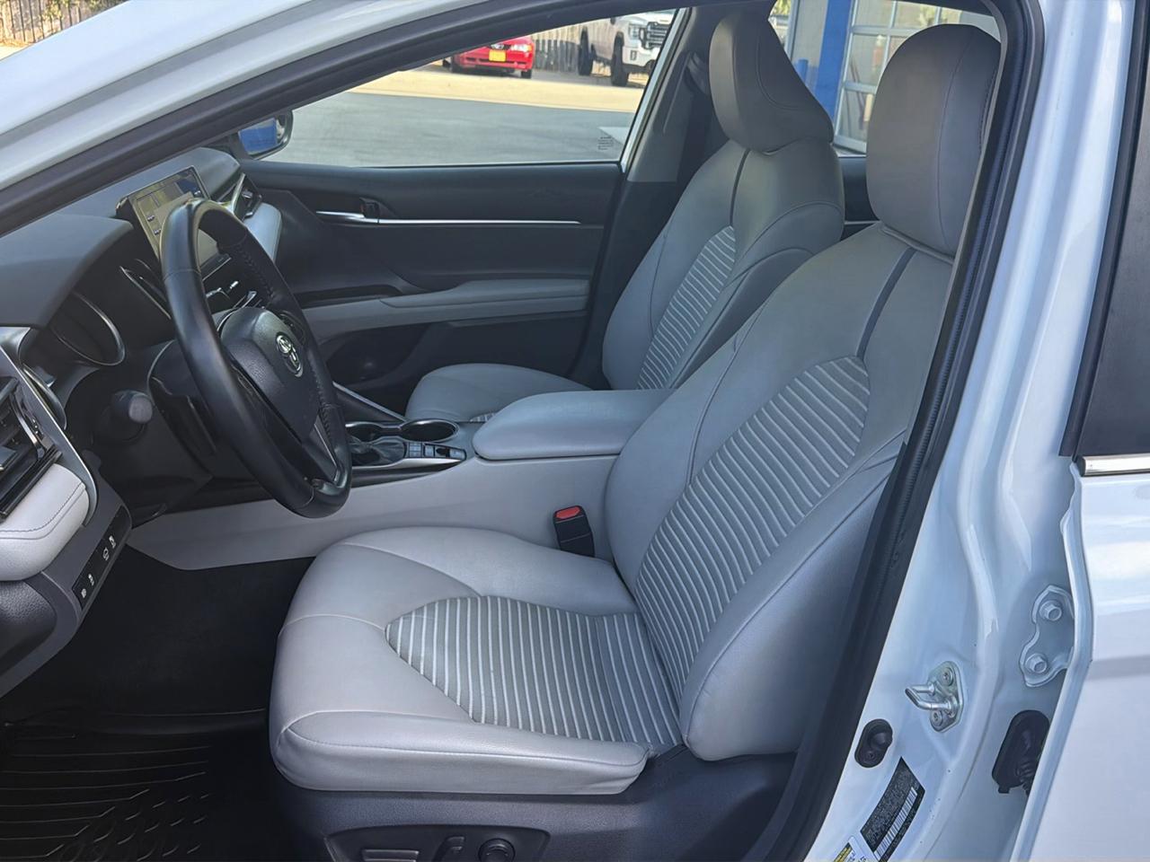 Toyota Camry SE Auto AWD (Natl) 2022