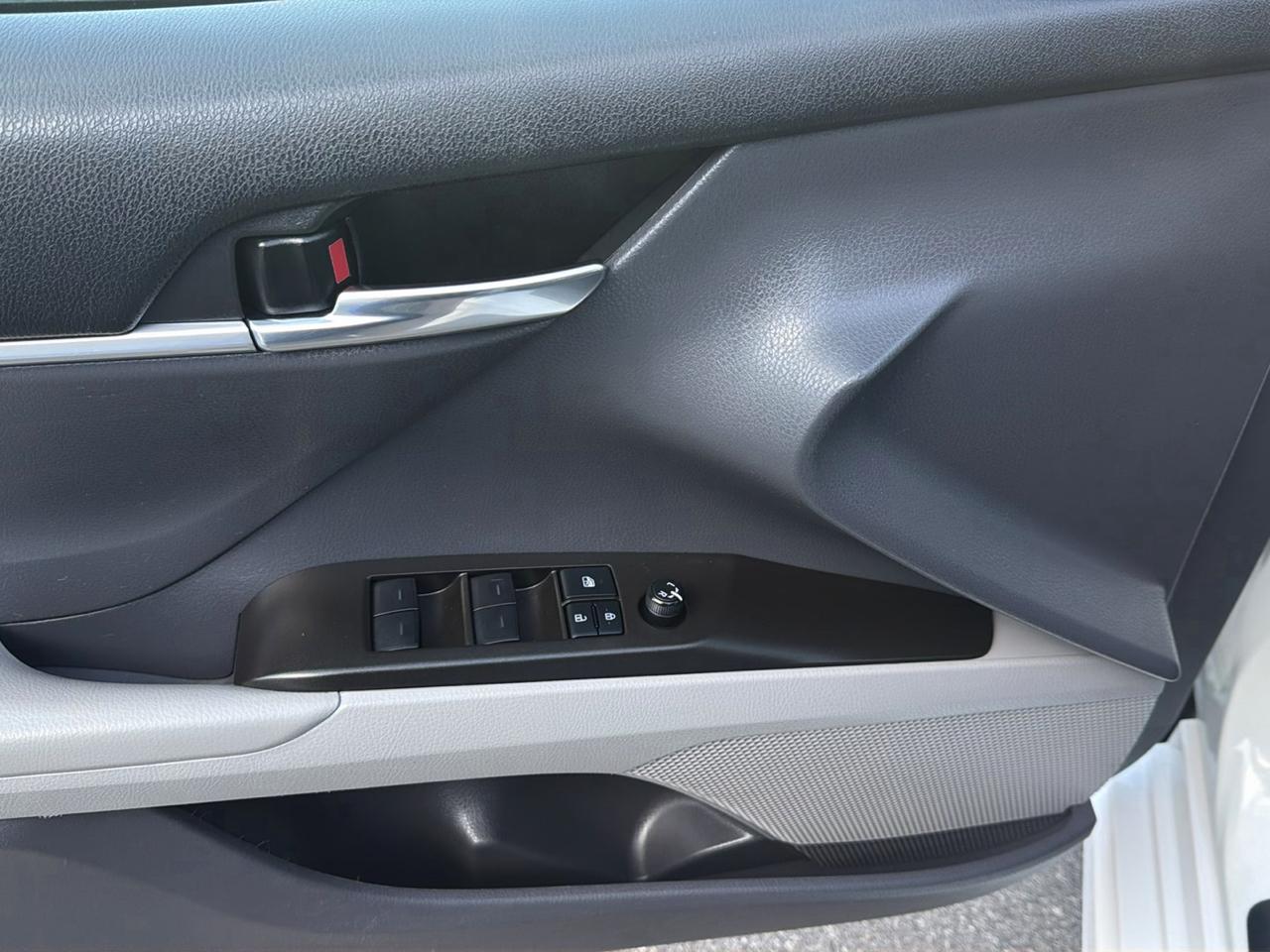 Toyota Camry SE Auto AWD (Natl) 2022