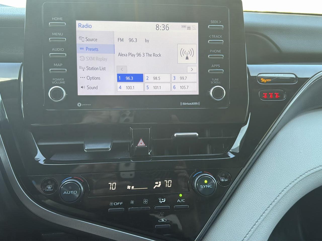 Toyota Camry SE Auto AWD (Natl) 2022