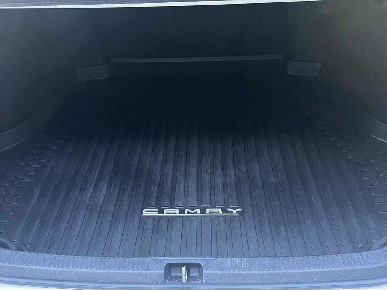 Toyota Camry SE Auto AWD (Natl) 2022