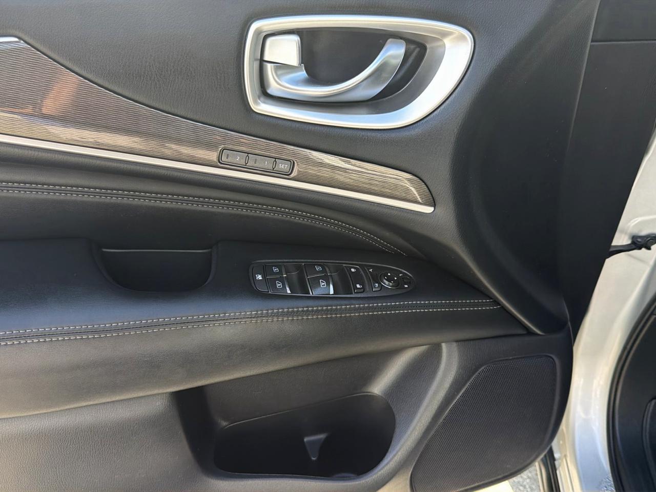 Infiniti QX60 AWD 2017