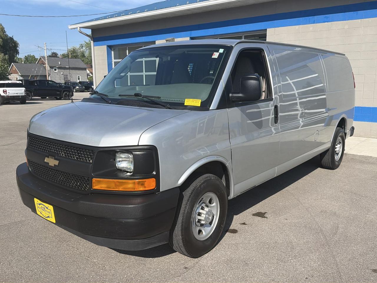 Chevrolet Express Cargo Van RWD 3500 155" 2017