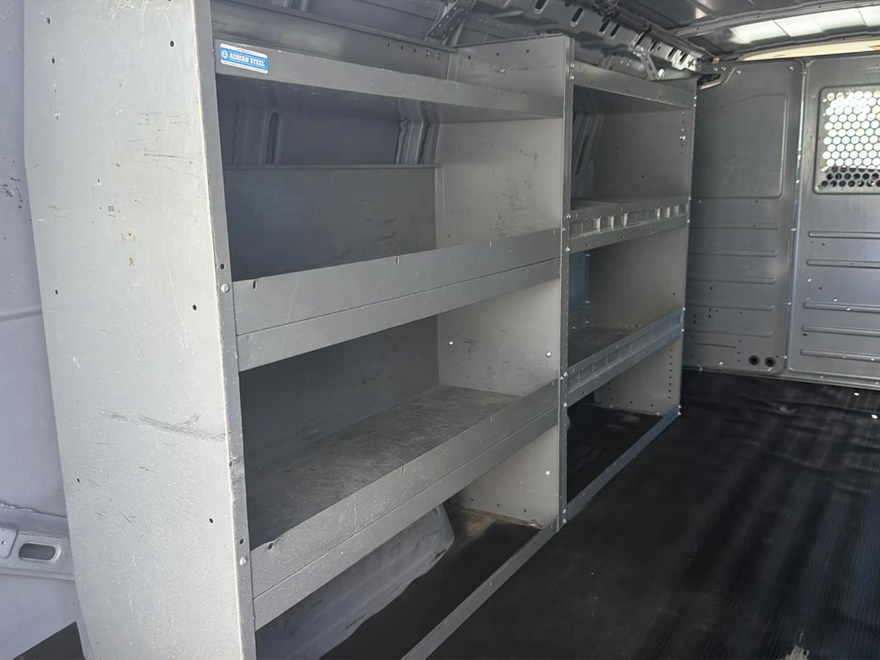 Chevrolet Express Cargo Van RWD 3500 155" 2017