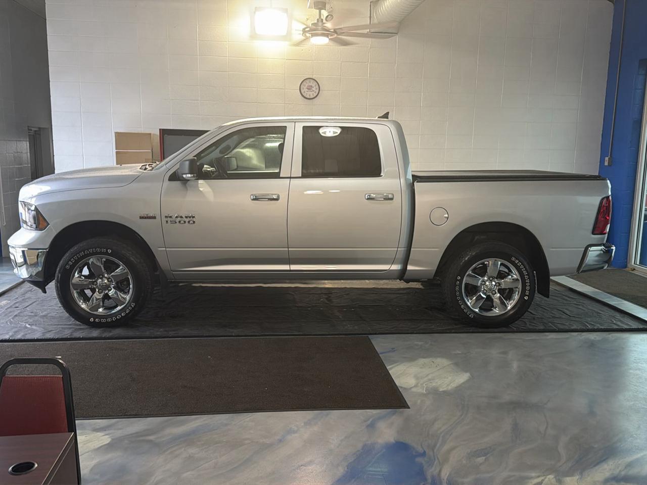 RAM 1500 4WD Crew Cab 140.5" Big Horn 2014