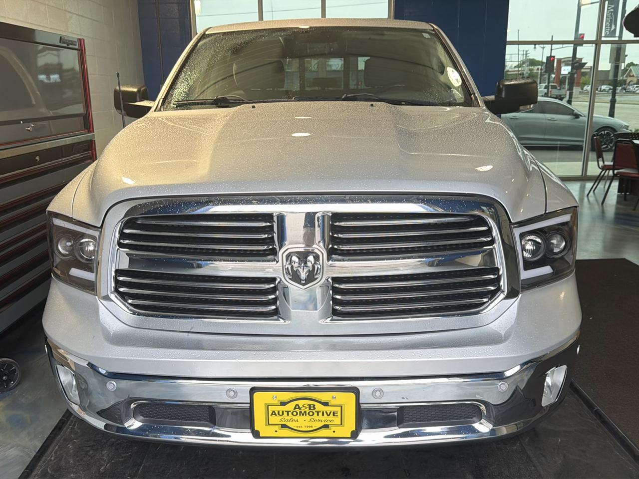 RAM 1500 4WD Crew Cab 140.5" Big Horn 2014