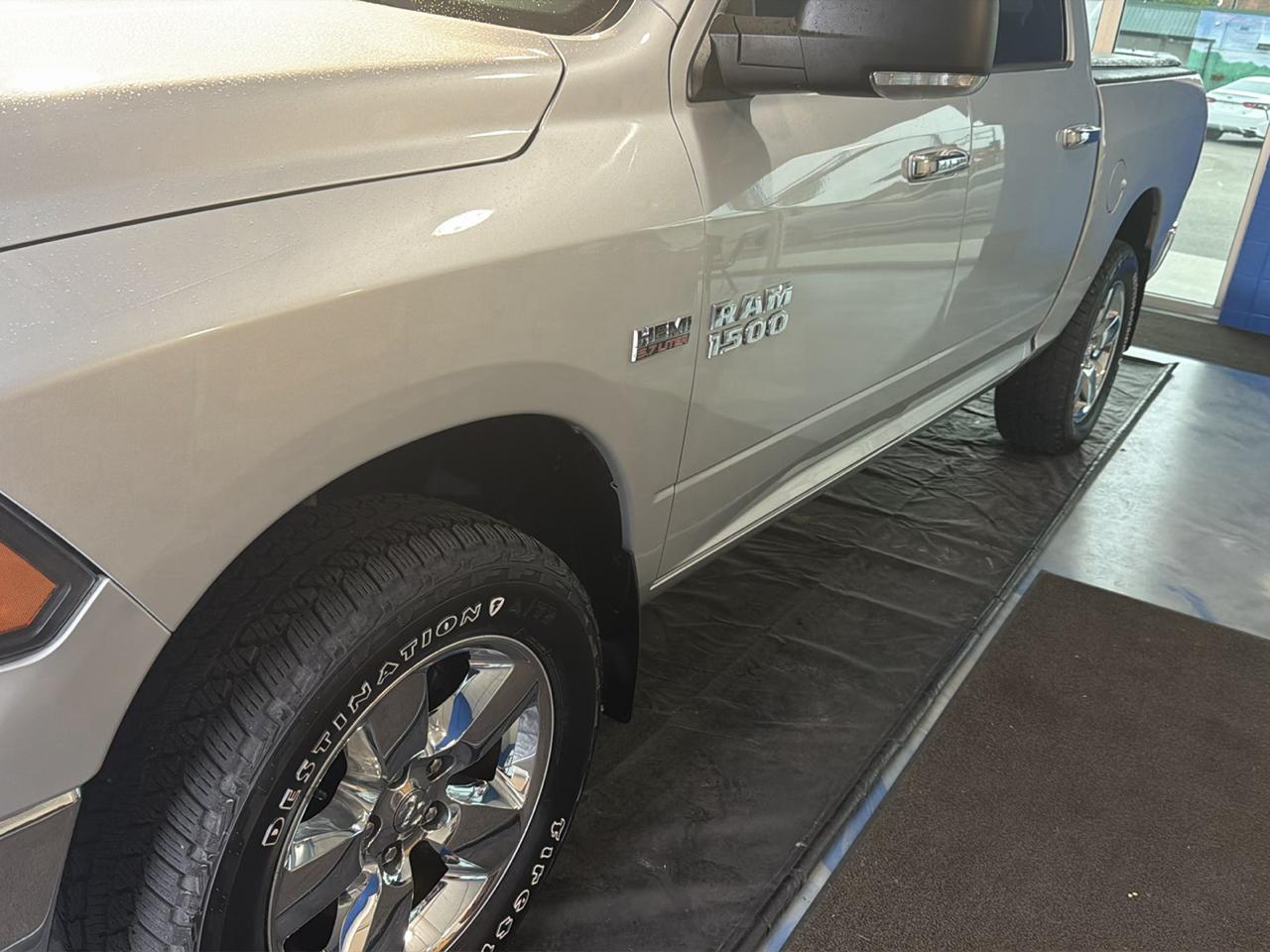 RAM 1500 4WD Crew Cab 140.5" Big Horn 2014