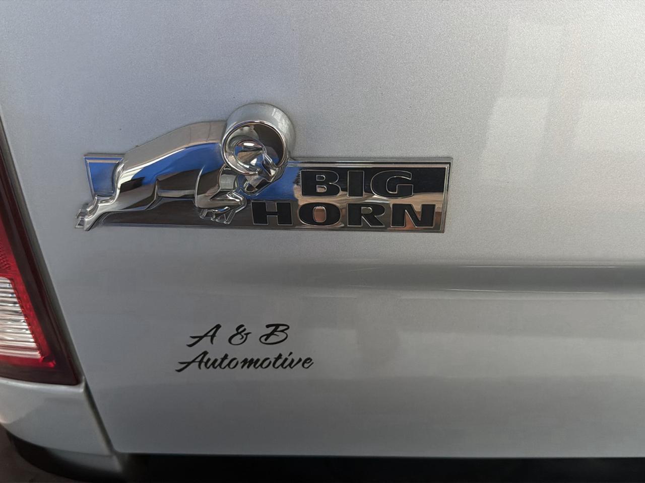 RAM 1500 4WD Crew Cab 140.5" Big Horn 2014