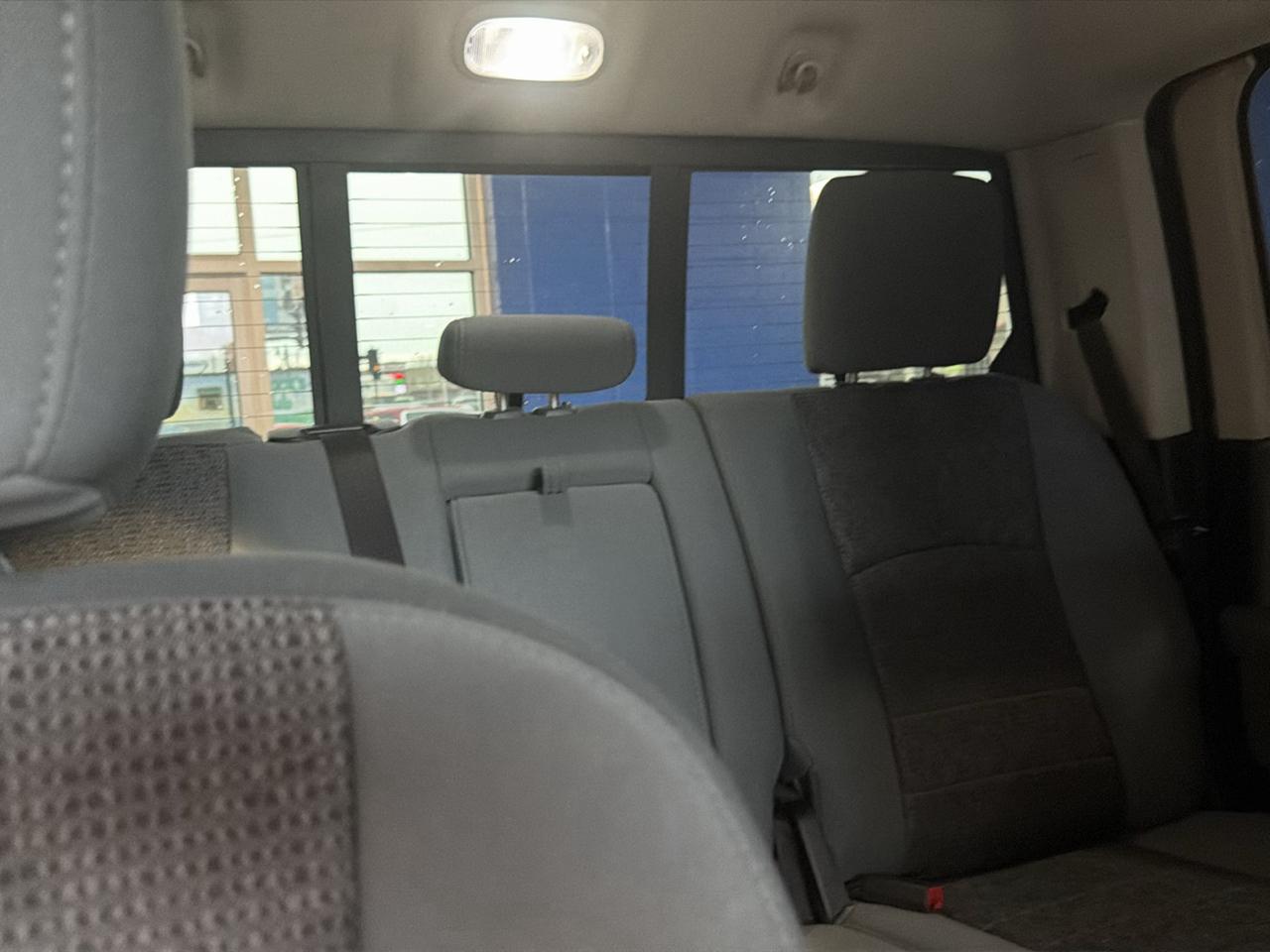 RAM 1500 4WD Crew Cab 140.5" Big Horn 2014