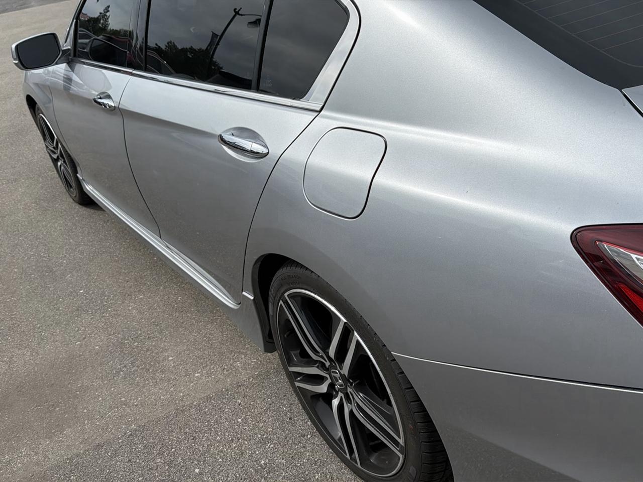 Honda Accord Sedan Touring Auto 2017