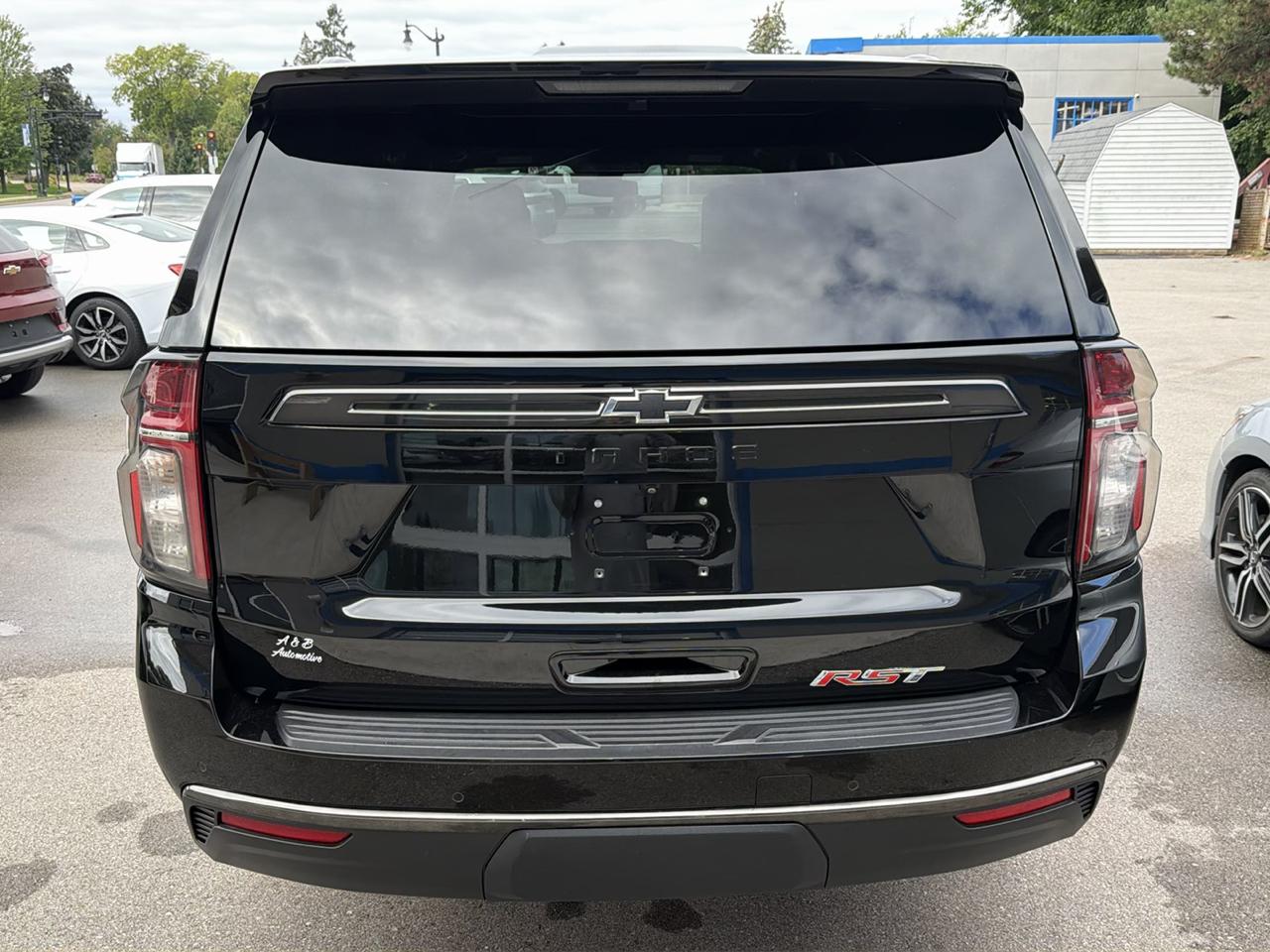 Chevrolet Tahoe 4WD 4dr RST 2021