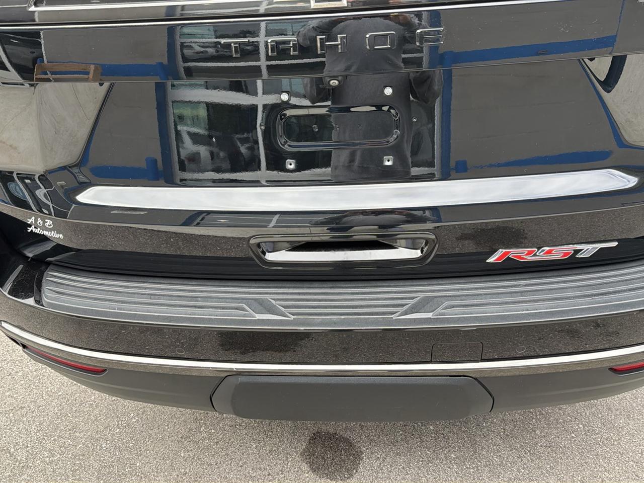 Chevrolet Tahoe 4WD 4dr RST 2021