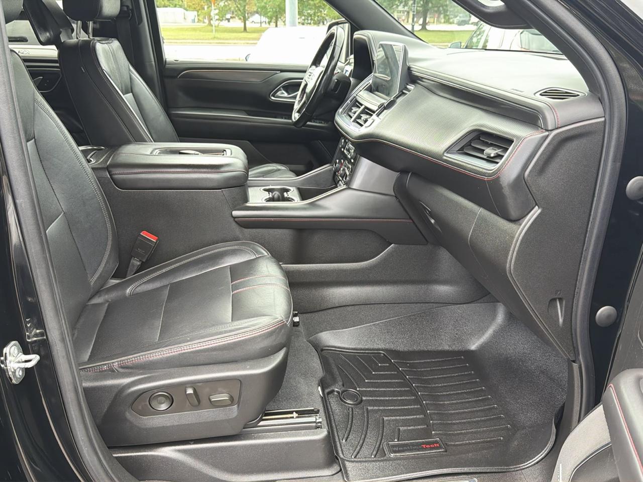 Chevrolet Tahoe 4WD 4dr RST 2021