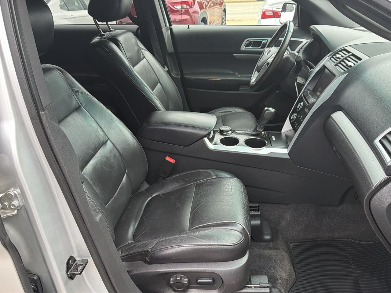 Ford Explorer 4WD 4dr XLT 2013