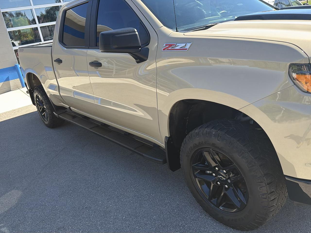 Chevrolet Silverado 1500 4WD Crew Cab 157" Custom Trail Boss 2022