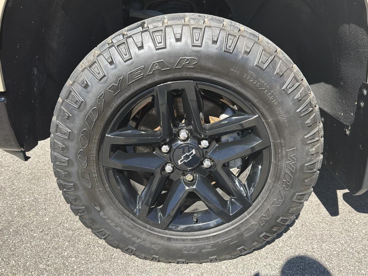 Chevrolet Silverado 1500 4WD Crew Cab 157" Custom Trail Boss 2022
