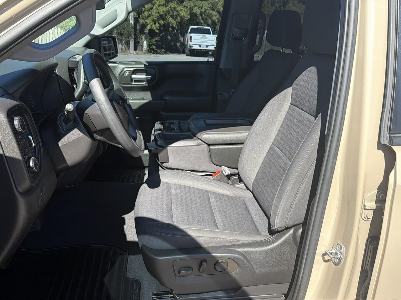 Chevrolet Silverado 1500 4WD Crew Cab 157" Custom Trail Boss 2022