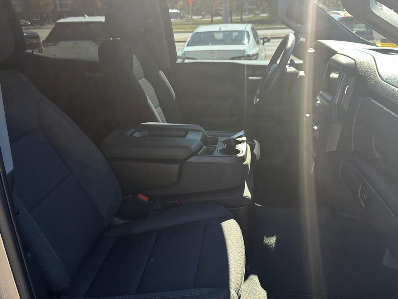 Chevrolet Silverado 1500 4WD Crew Cab 157" Custom Trail Boss 2022