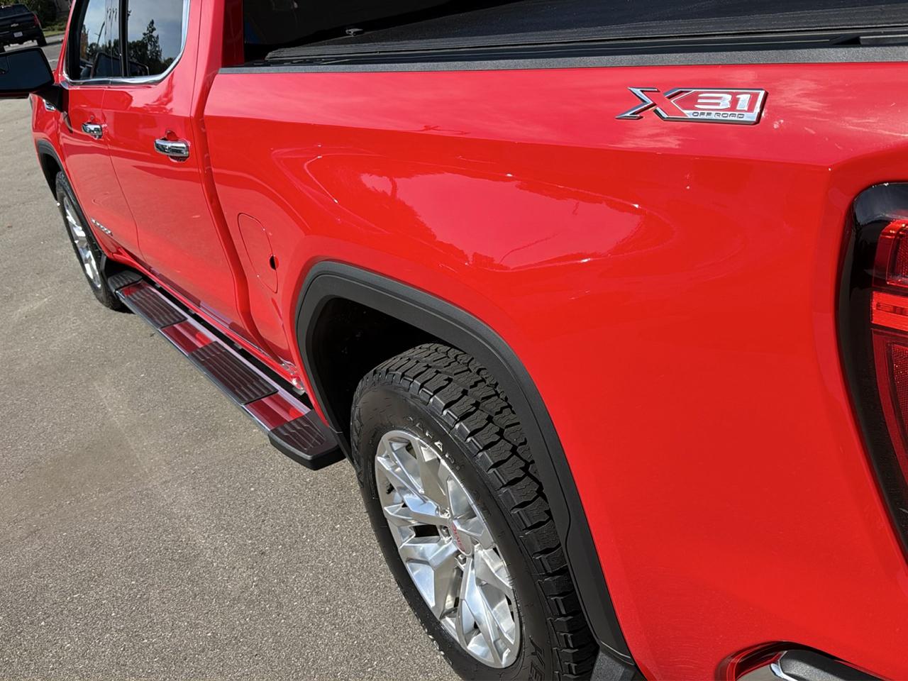 GMC Sierra 1500 4WD Crew Cab 147" SLT 2020