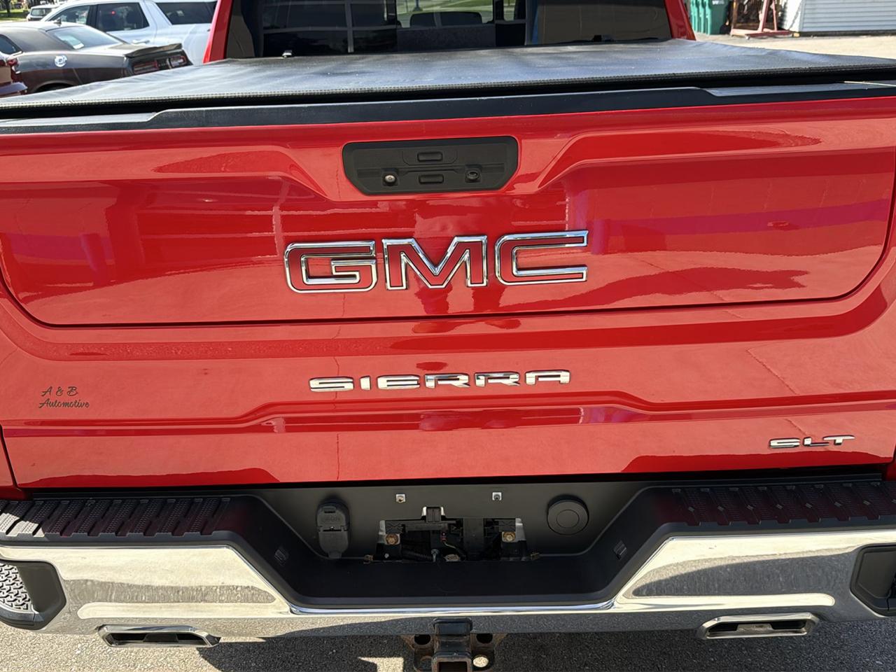 GMC Sierra 1500 4WD Crew Cab 147" SLT 2020