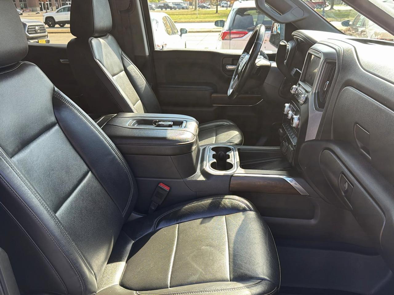 GMC Sierra 1500 4WD Crew Cab 147" SLT 2020