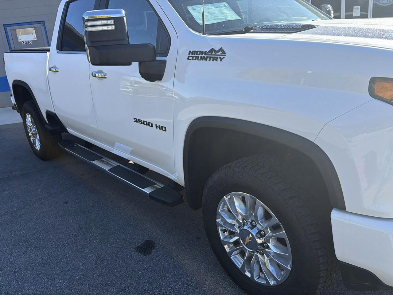 Chevrolet Silverado 3500HD 4WD Crew Cab 159" High Country 2022