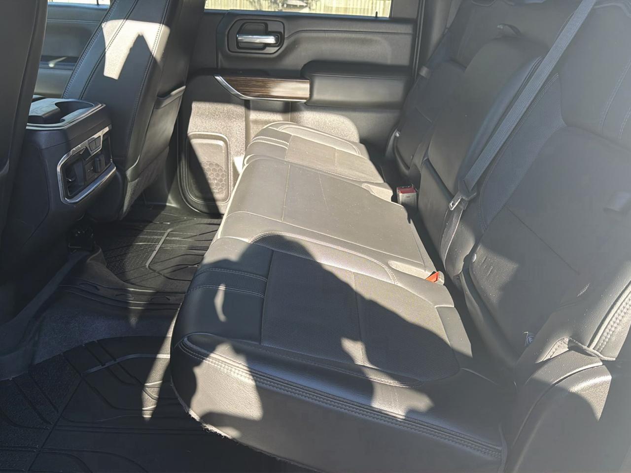 Chevrolet Silverado 3500HD 4WD Crew Cab 159" High Country 2022