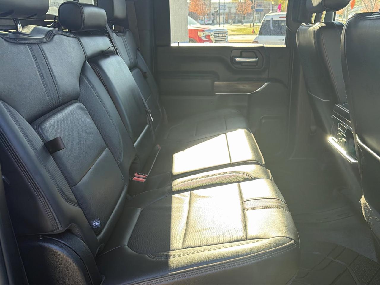 Chevrolet Silverado 3500HD 4WD Crew Cab 159" High Country 2022