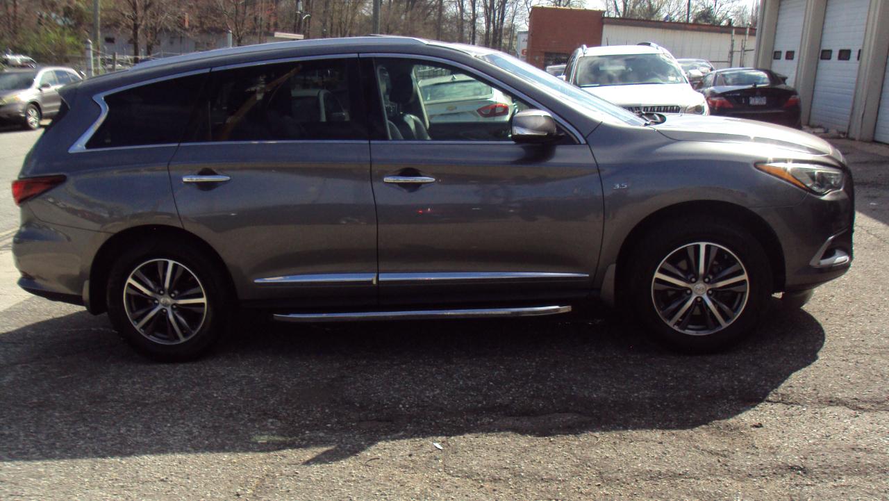 Infiniti QX60 Base AWD 2017