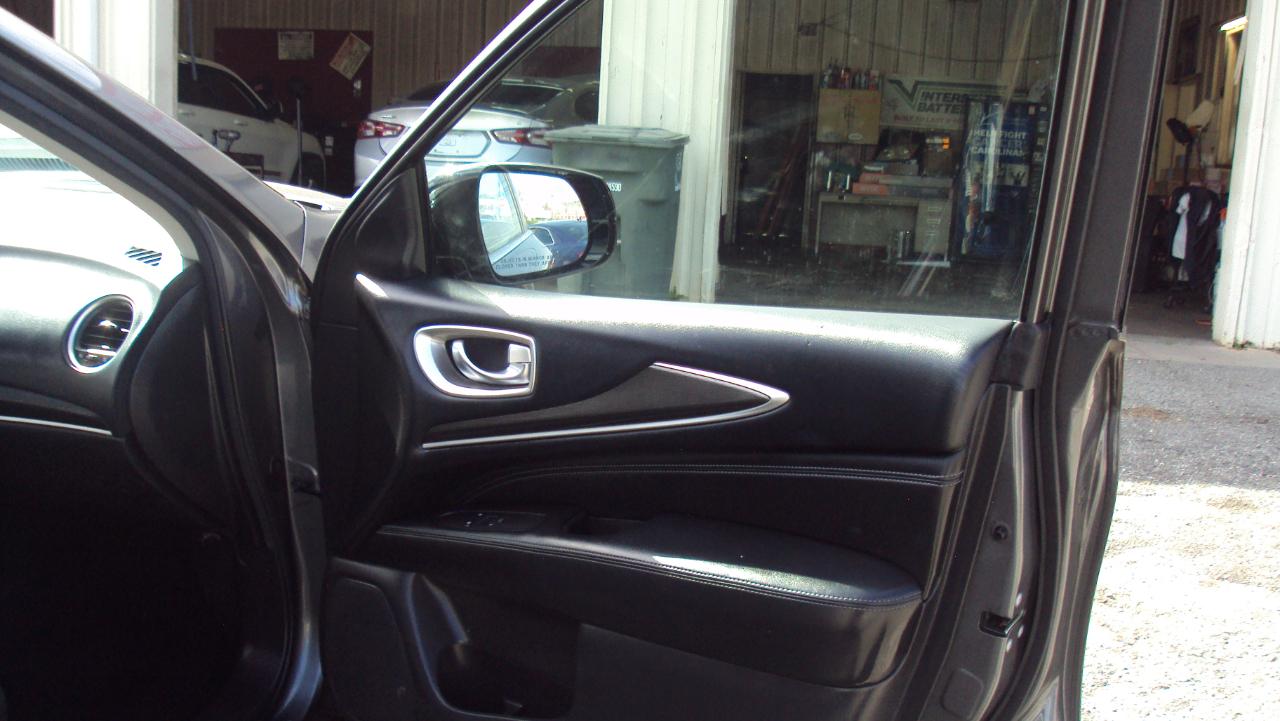 Infiniti QX60 Base AWD 2017