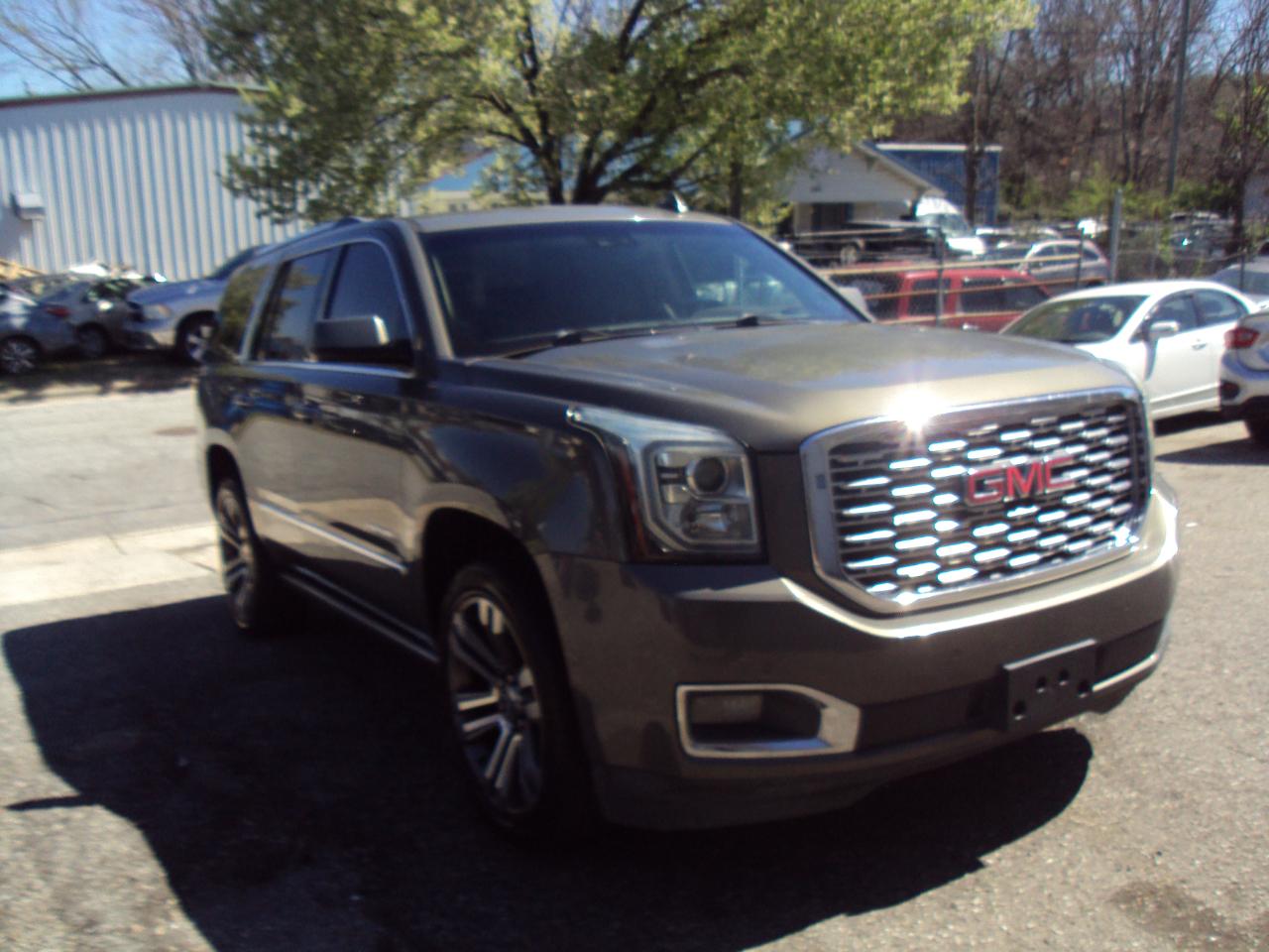 GMC Yukon Denali 4WD 2018