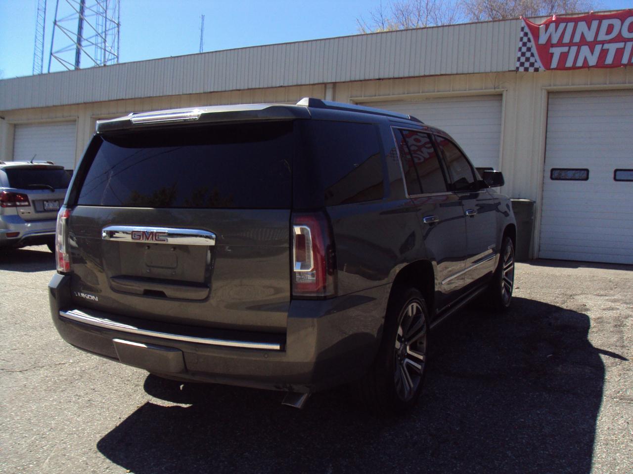 GMC Yukon Denali 4WD 2018