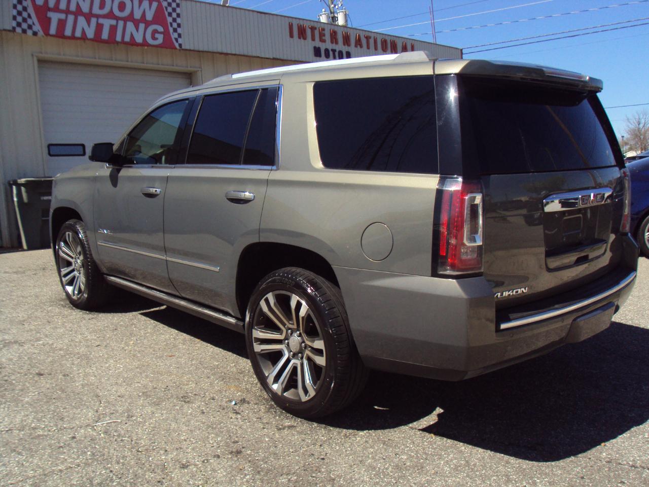 GMC Yukon Denali 4WD 2018