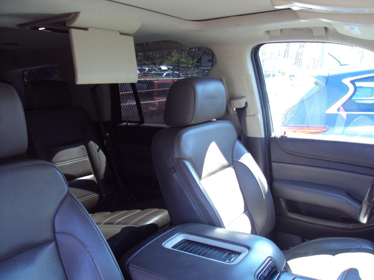 GMC Yukon Denali 4WD 2018