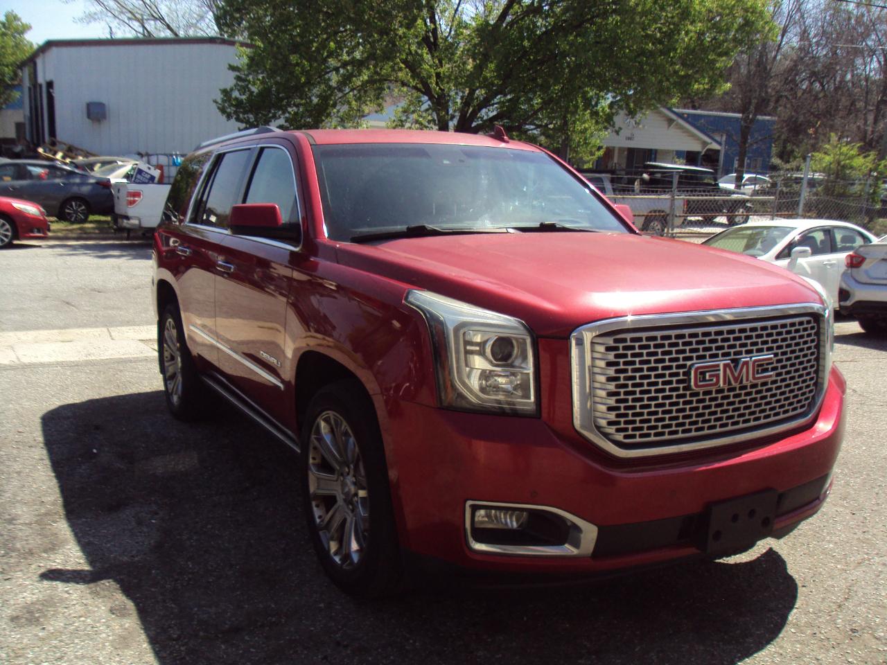 GMC Yukon Denali 4WD 2015