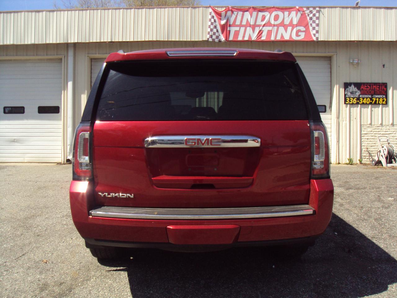 GMC Yukon Denali 4WD 2015