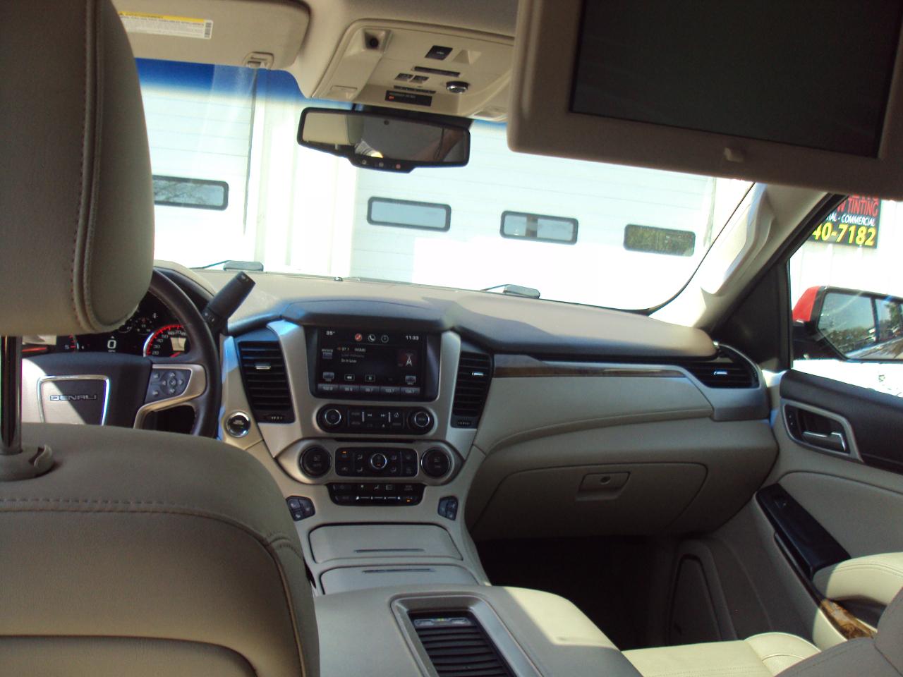 GMC Yukon Denali 4WD 2015