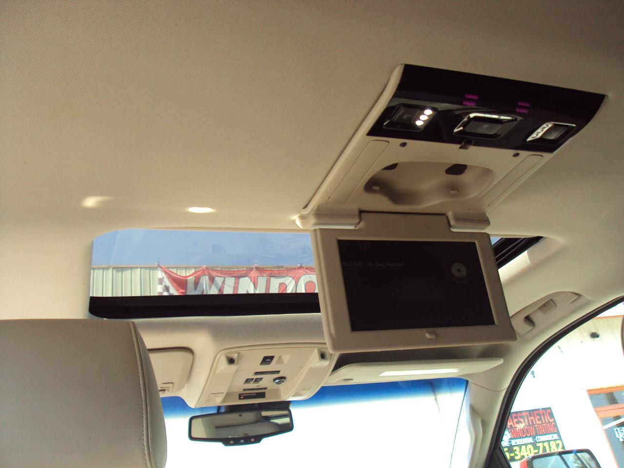 GMC Yukon Denali 4WD 2015