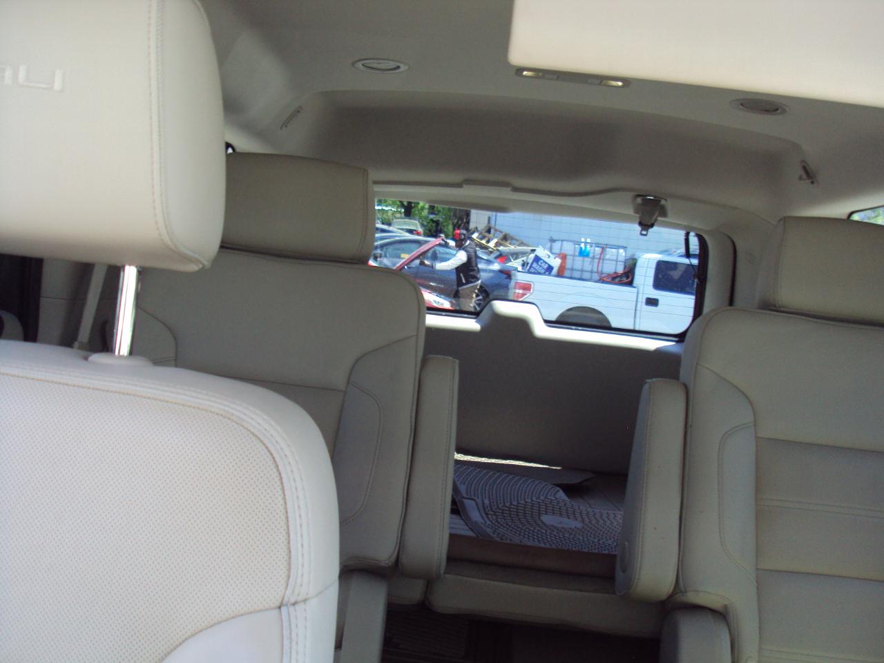 GMC Yukon Denali 4WD 2015