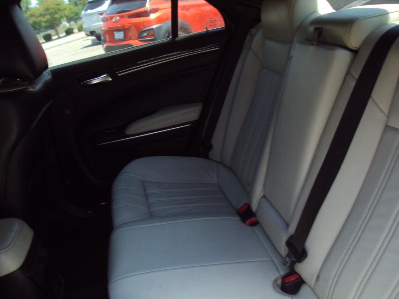 Chrysler 300 S V6 RWD 2017