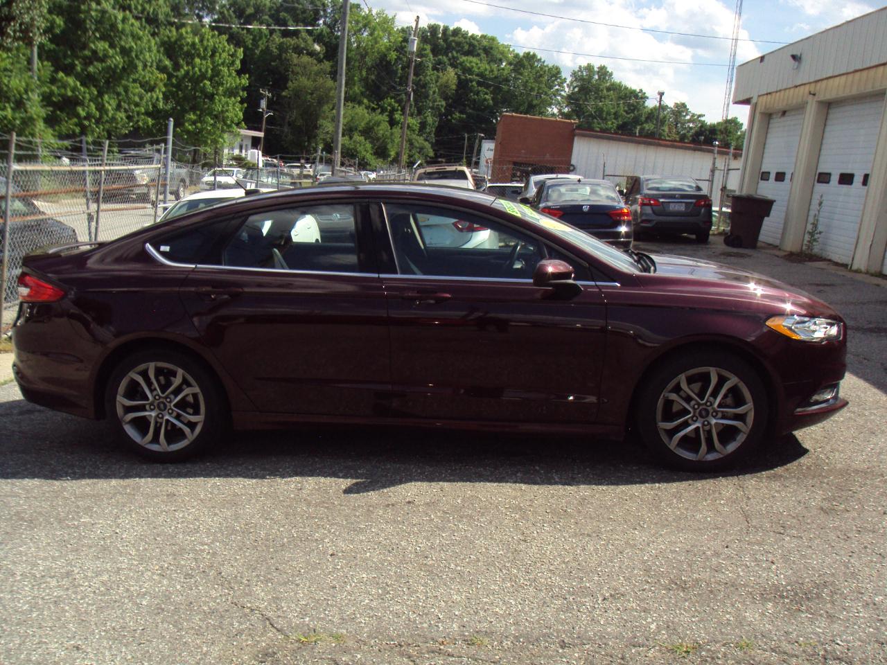 Ford Fusion S 2017