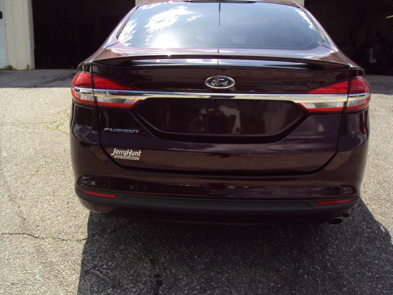 Ford Fusion S 2017