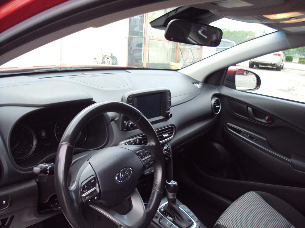 Hyundai Kona SEL 2021