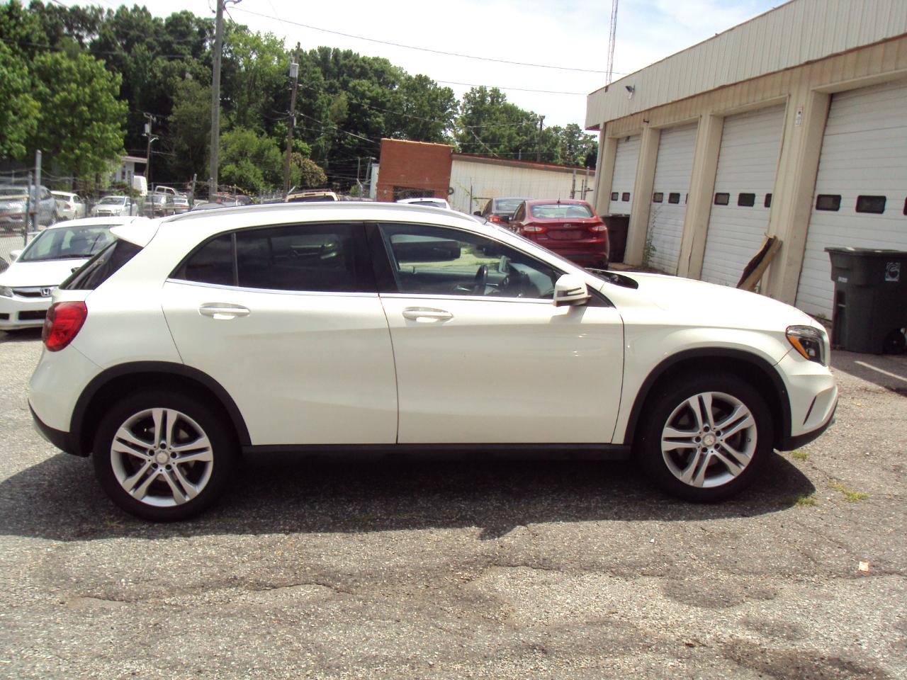 Mercedes-Benz GLA-Class GLA250 4MATIC 2015