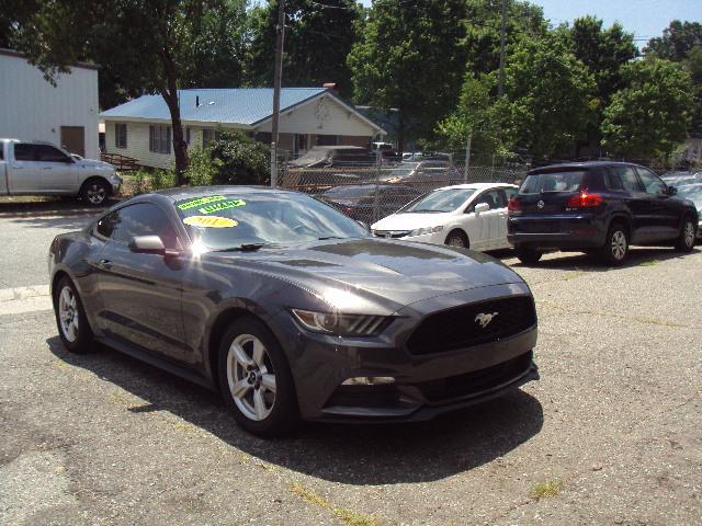 Ford Mustang V6 Coupe 2017
