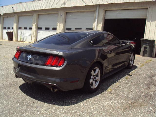 Ford Mustang V6 Coupe 2017
