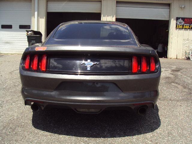 Ford Mustang V6 Coupe 2017