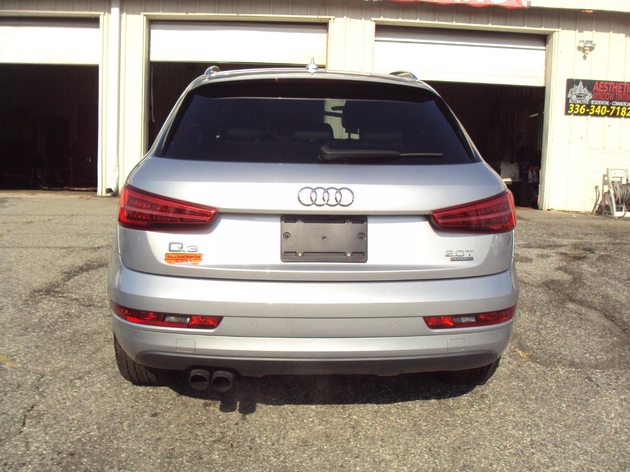Audi Q3 2.0T quattro Premium Plus 2016